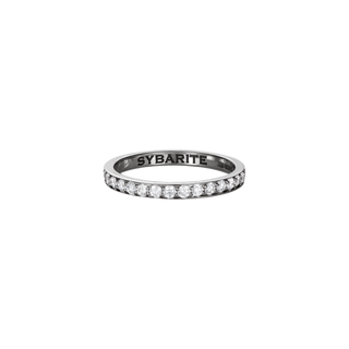 Bague classique en or blanc avec diamants blancs