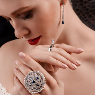 En Pointe Chandelier Earrings 18K White Gold