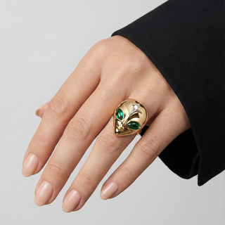 She’s an Alien Ring
